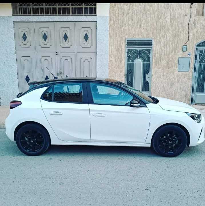 Opel Corsa Essence